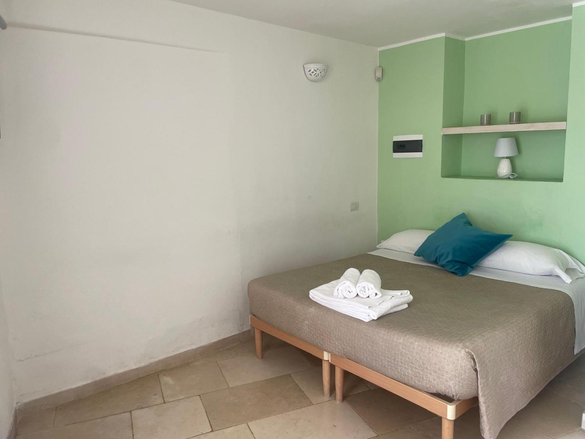 Relais Trulli Le Icone Bed and Breakfast Ostuni Εξωτερικό φωτογραφία